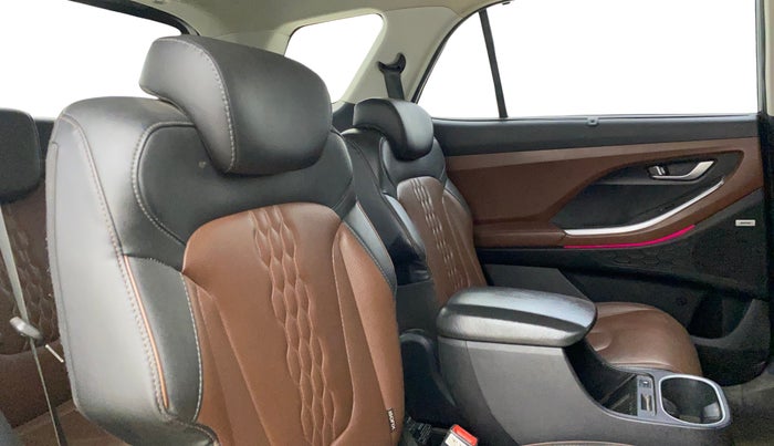 2021 Hyundai ALCAZAR PLATINUM (O) 6STR 2.0 AT, Petrol, Automatic, 79,345 km, Right Side Rear Door Cabin