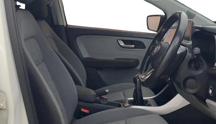 2020 Tata ALTROZ XZ PETROL, Petrol, Manual, 33,536 km, Right Side Front Door Cabin