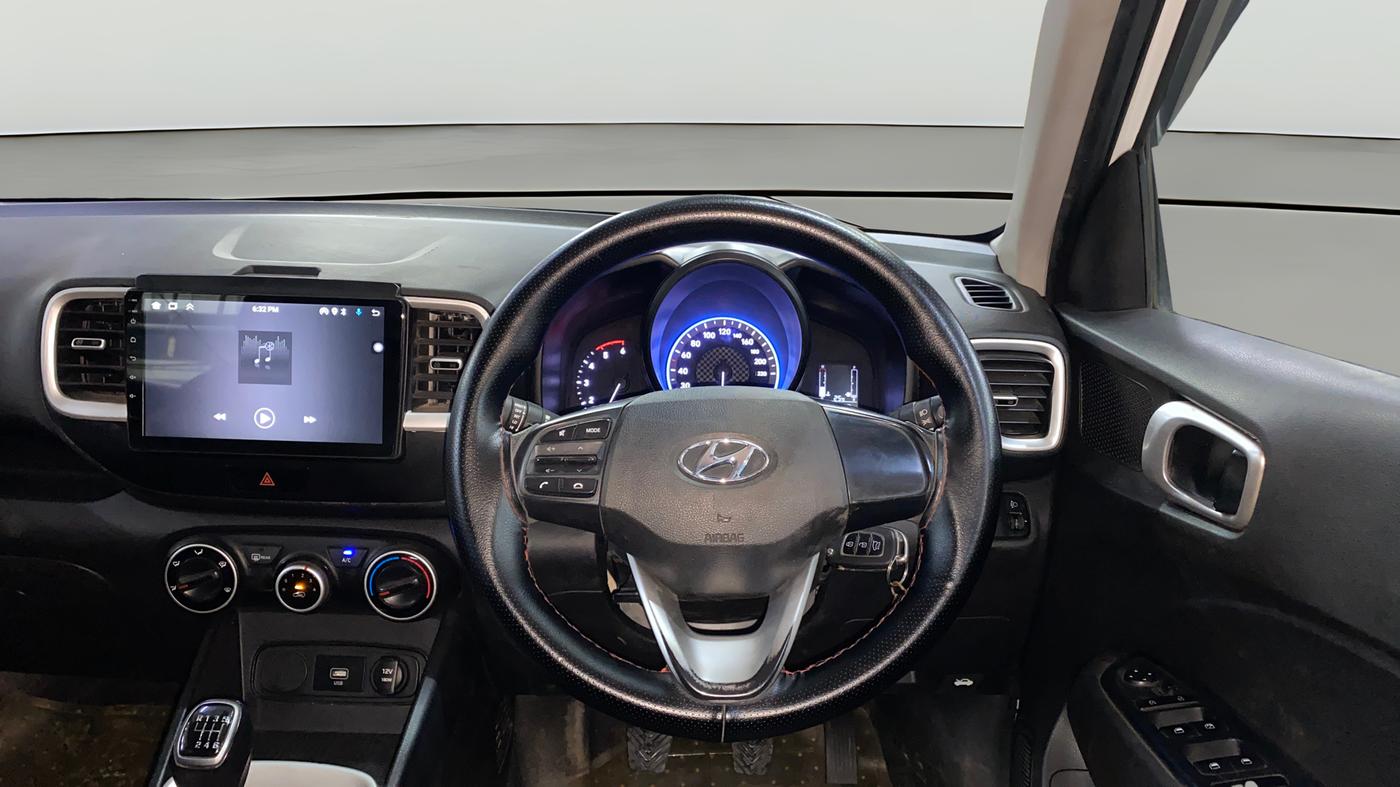 2020 Hyundai VENUE S 1.5 CRDI, Diesel, Manual, 82,957 km, Steering Wheel Close Up