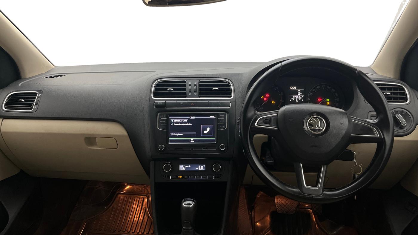 2018 Skoda Rapid STYLE 1.6 MPI AT, Petrol, Automatic, 64,510 km, Dashboard