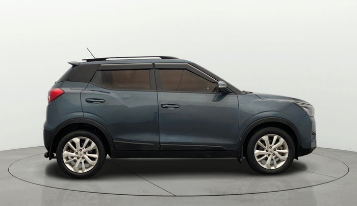 2019 Mahindra XUV300 W8 1.5 DIESEL, Diesel, Manual, 84,079 km, Right Side View