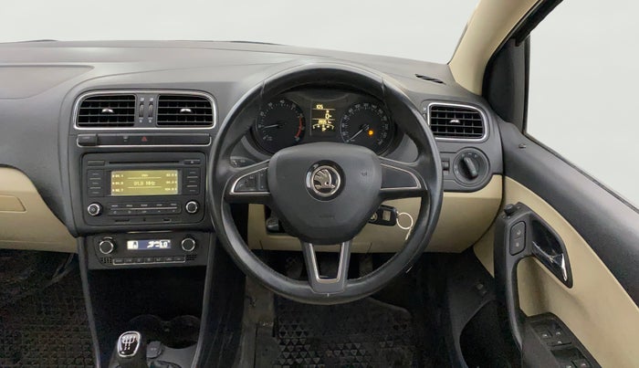 2018 Skoda Rapid AMBITION 1.6 MPI MT, Petrol, Manual, 28,306 km, Steering Wheel Close Up