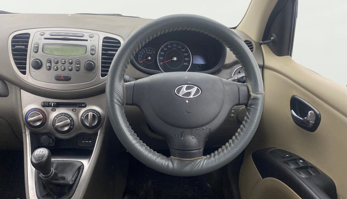 2014 Hyundai i10 SPORTZ 1.1, Petrol, Manual, 31,204 km, Steering Wheel Close Up