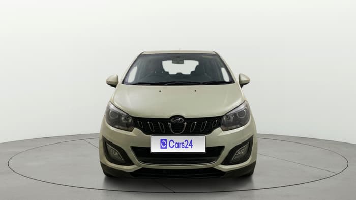 2018 Mahindra MARAZZO M6 8 STR, Diesel, Manual, 1,32,777 km, Front