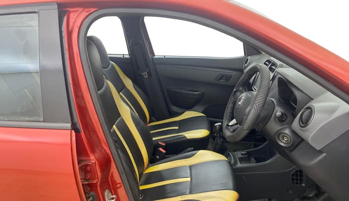 2016 Renault Kwid RXT 0.8, Petrol, Manual, 34,079 km, Right Side Front Door Cabin