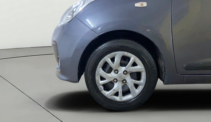 2017 Hyundai Grand i10 SPORTZ 1.2 KAPPA VTVT, CNG, Manual, 1,07,596 km, Left Front Wheel