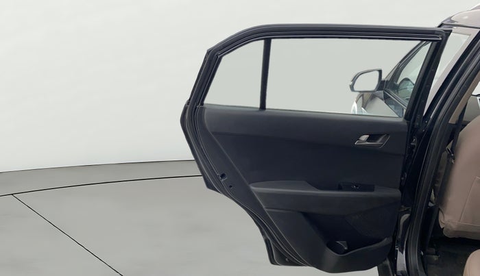 2016 Hyundai Creta SX PLUS AT 1.6 PETROL, Petrol, Automatic, 1,10,653 km, LHS Rear Door