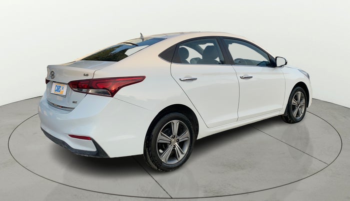 2017 Hyundai Verna 1.6 VTVT SX (O) AT, Petrol, Automatic, 43,429 km, Right Back Diagonal