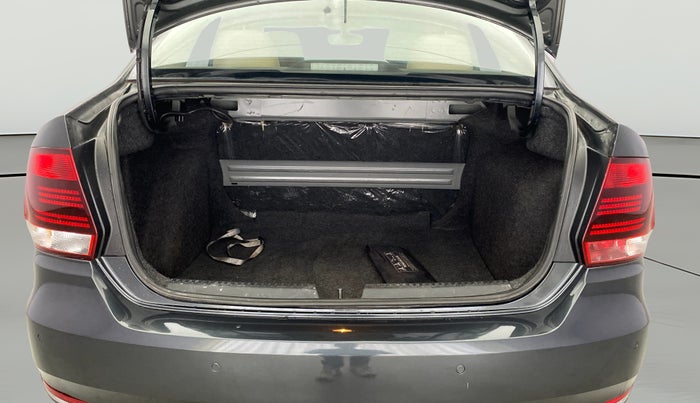 2017 Volkswagen Vento 1.2 TSI HIGHLINE PLUS AT, Petrol, Automatic, 92,325 km, Boot Open Zoomed View