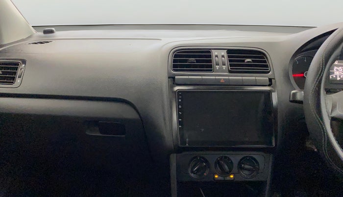 2020 Volkswagen Polo TRENDLINE 1.0L, Petrol, Manual, 33,634 km, Air Conditioner