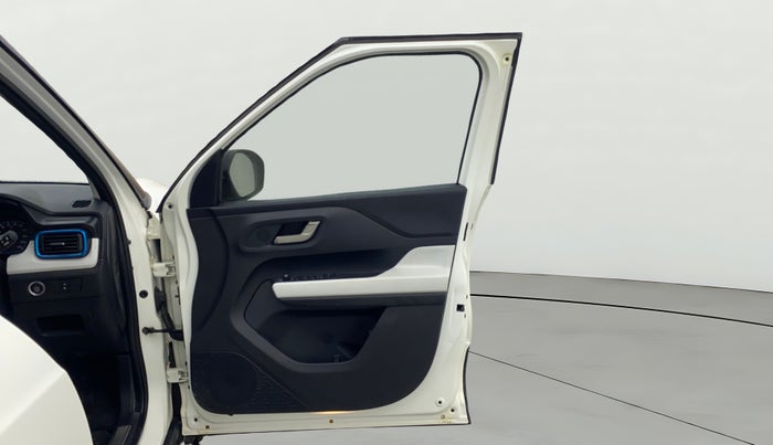 2023 Tata PUNCH CREATIVE AMT 1.2 RTN DUAL TONE, Petrol, Automatic, 20,197 km, RHS Front Door