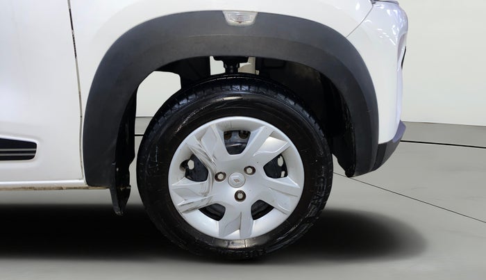 2022 Renault Kwid RXT 1.0 AMT, Petrol, Automatic, 24,688 km, Right Front Wheel