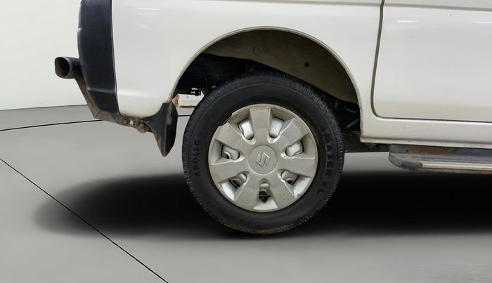 2022 Maruti Eeco 5 STR AC (O), Petrol, Manual, 26,571 km, Right Rear Wheel