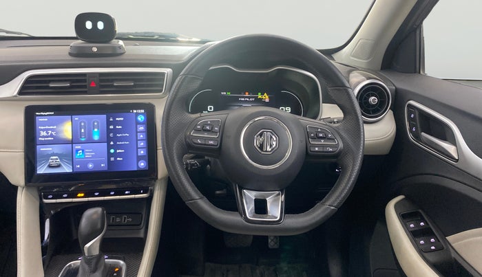 2023 MG ASTOR SAVVY 1.5 CVT, Petrol, Automatic, 17,710 km, Steering Wheel Close Up