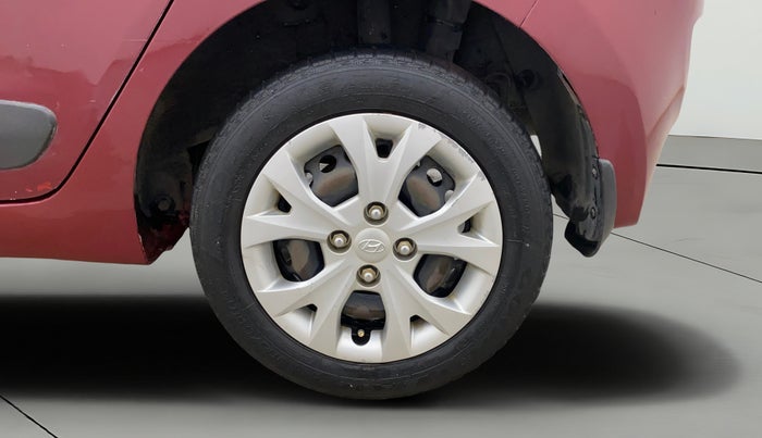 2014 Hyundai Grand i10 SPORTZ AT 1.2 KAPPA VTVT, Petrol, Automatic, 33,416 km, Left Rear Wheel