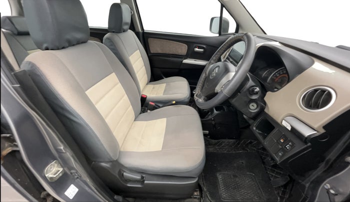 2016 Maruti Wagon R 1.0 VXI, Petrol, Manual, 69,991 km, Right Side Front Door Cabin