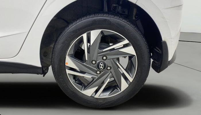 2022 Hyundai NEW I20 ASTA 1.2 MT, Petrol, Manual, 64,373 km, Left Rear Wheel