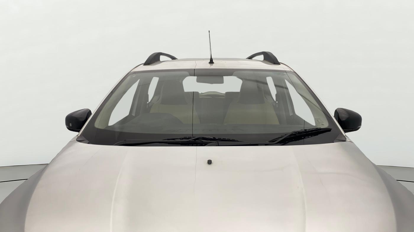 2022 Renault TRIBER RXT, Petrol, Manual, 32,819 km, Front Windshield