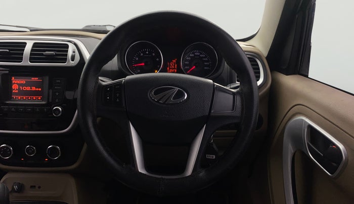 2016 Mahindra TUV300 T8, Diesel, Manual, 1,05,275 km, Steering Wheel Close Up