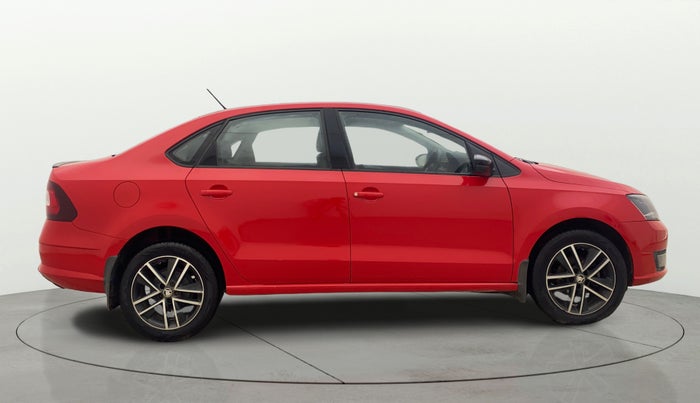 2018 Skoda Rapid STYLE 1.6 MPI AT, Petrol, Automatic, 81,185 km, Right Side View