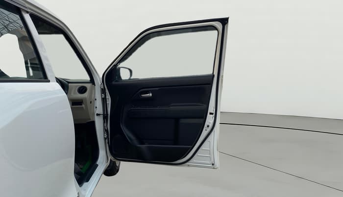 2020 Maruti New Wagon-R VXI (O) 1.0 AMT , Petrol, Automatic, 54,037 km, RHS Front Door