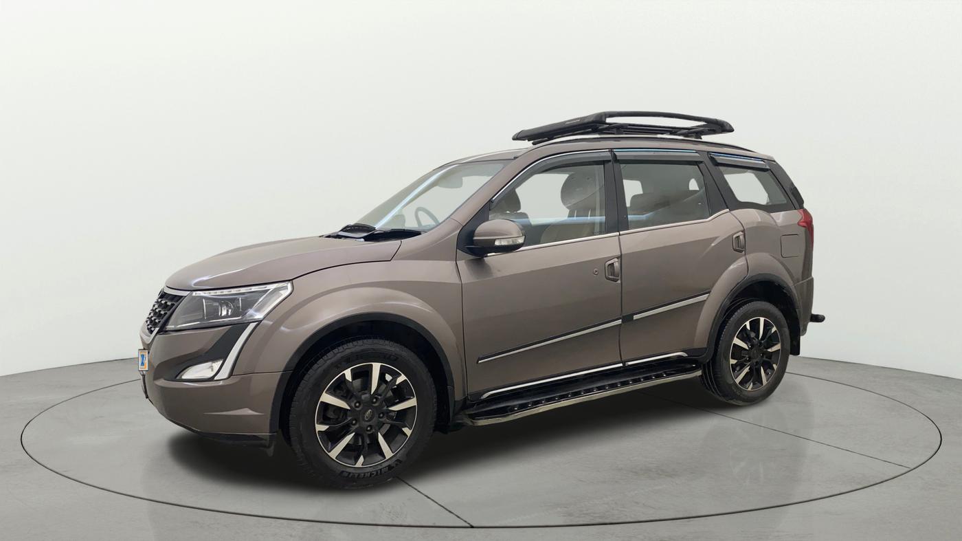 2018 Mahindra XUV500 W11 AT, Diesel, Automatic, 84,090 km, Left Front Diagonal