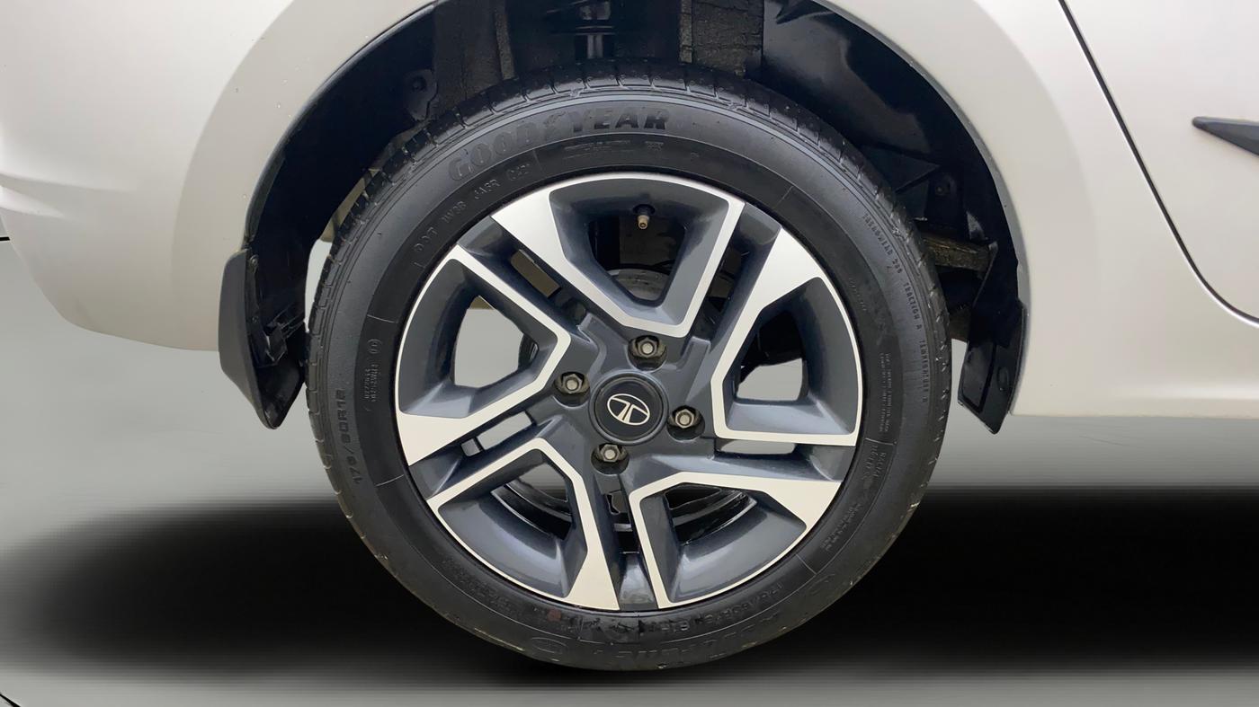 2021 Tata TIGOR XZA PLUS PETROL, Petrol, Automatic, 7,379 km, Right Rear Wheel