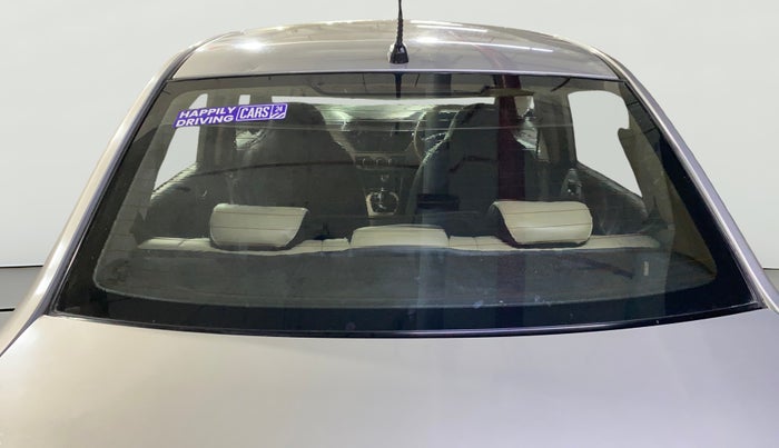 2017 Hyundai Xcent S 1.2, Petrol, Manual, 1,24,201 km, Rear Windshield