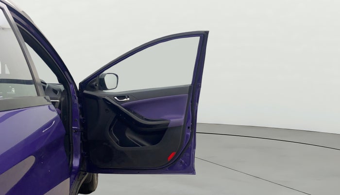 2023 Tata NEXON FEARLESS PURPLE + SUNROOF DUAL TONE 1.2 PETROL, Petrol, Manual, 42,318 km, RHS Front Door