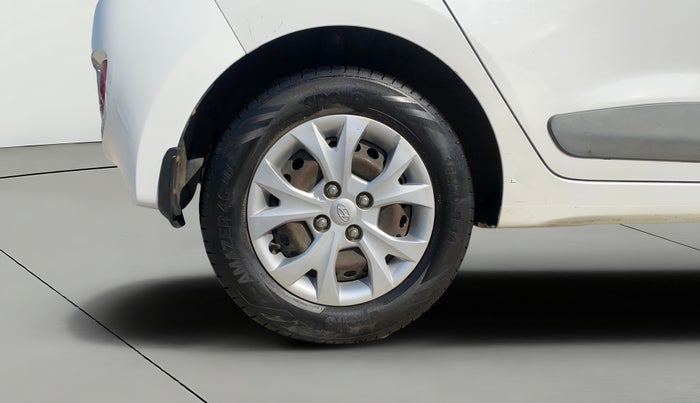 2014 Hyundai Grand i10 SPORTZ 1.2 KAPPA VTVT, Petrol, Manual, 69,487 km, Right Rear Wheel