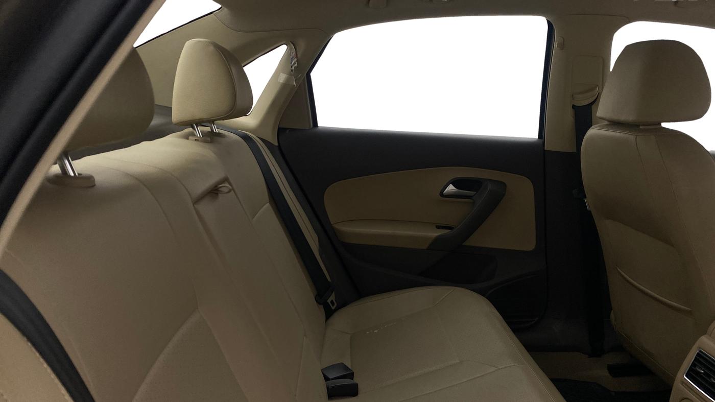 2016 Volkswagen Vento HIGHLINE PETROL AT, Petrol, Automatic, 49,229 km, Right Side Rear Door Cabin