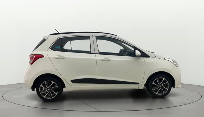 2017 Hyundai Grand i10 SPORTZ (O) AT 1.2 KAPPA VTVT, Petrol, Automatic, 31,831 km, Right Side View