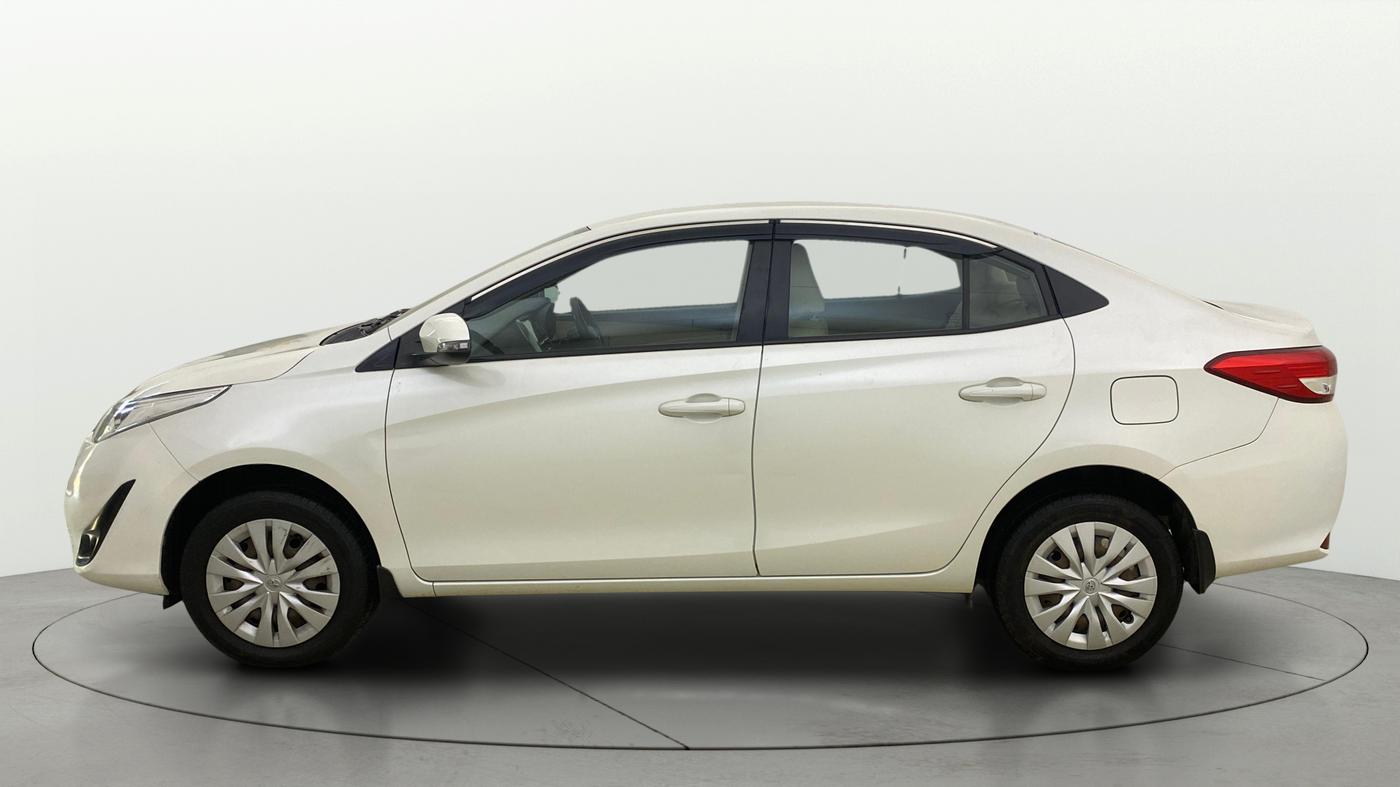 2018 Toyota YARIS G CVT, Petrol, Automatic, 44,257 km, Left Side