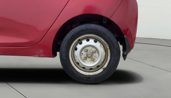 2017 Hyundai Eon ERA +, Petrol, Manual, 82,037 km, Left Rear Wheel