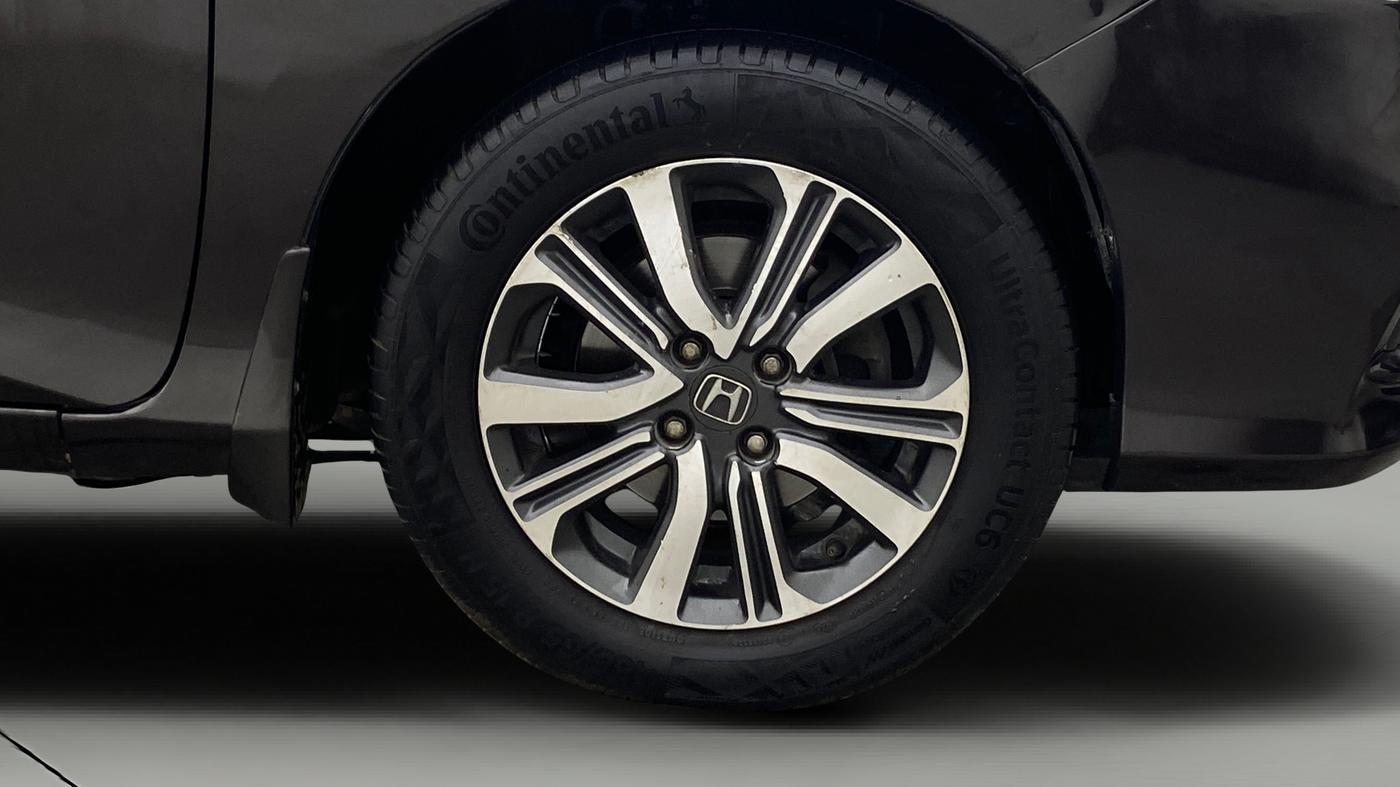 2018 Honda City 1.5L I-VTE V CVT, Petrol, Automatic, 1,21,851 km, Right Front Wheel