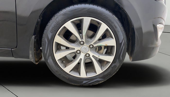 2016 Hyundai Verna FLUIDIC 4S 1.6 VTVT SX, Petrol, Manual, 78,149 km, Right Front Wheel