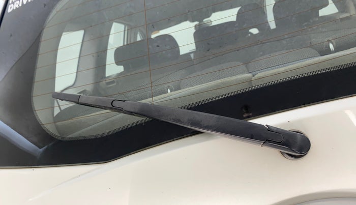 2017 Mahindra XUV500 W6, Diesel, Manual, 56,769 km, Rear Wiper