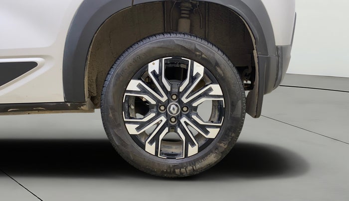 2022 Renault Kiger RXT (O) MT DUAL TONE, Petrol, Manual, 24,402 km, Left Rear Wheel