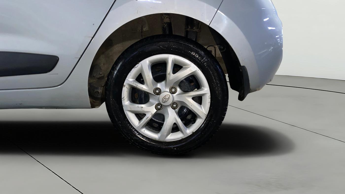 2018 Hyundai Grand i10 MAGNA 1.2 KAPPA VTVT, Petrol, Manual, 32,985 km, Left Rear Wheel