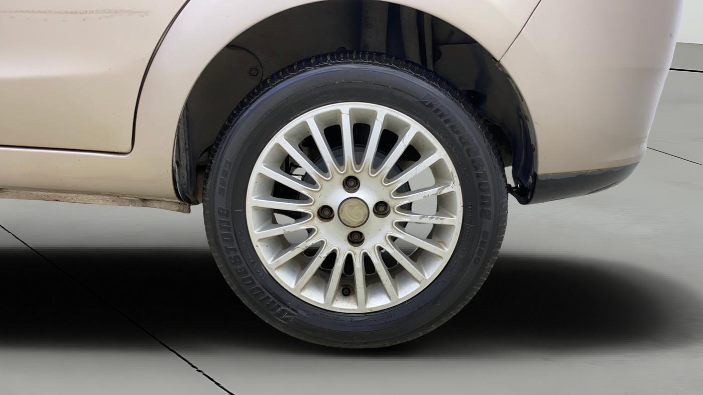 2015 Tata Zest XT PETROL, Petrol, Manual, 37,570 km, Left Rear Wheel