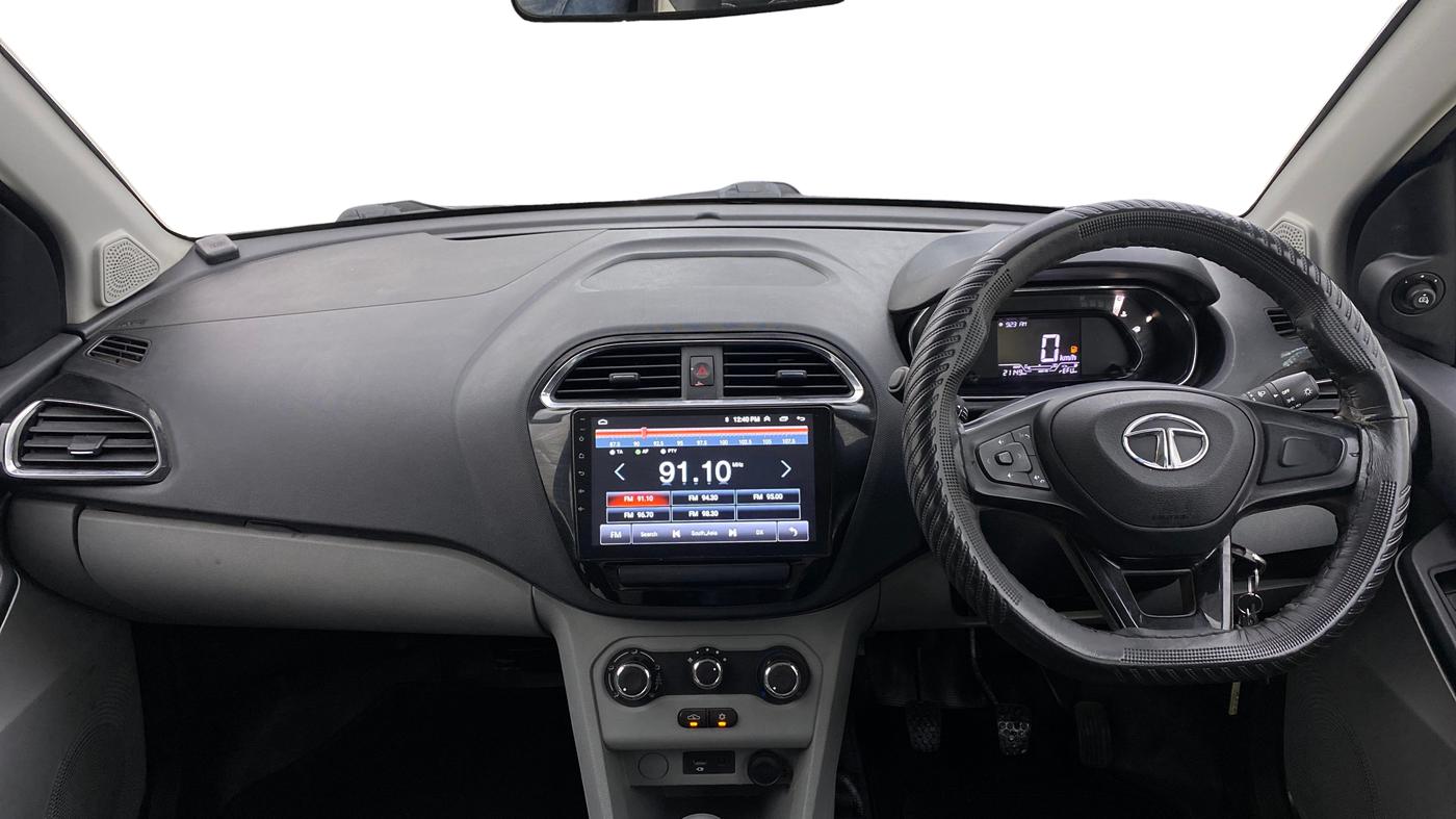 2022 Tata Tiago XT (O) PETROL, Petrol, Manual, 21,148 km, Dashboard