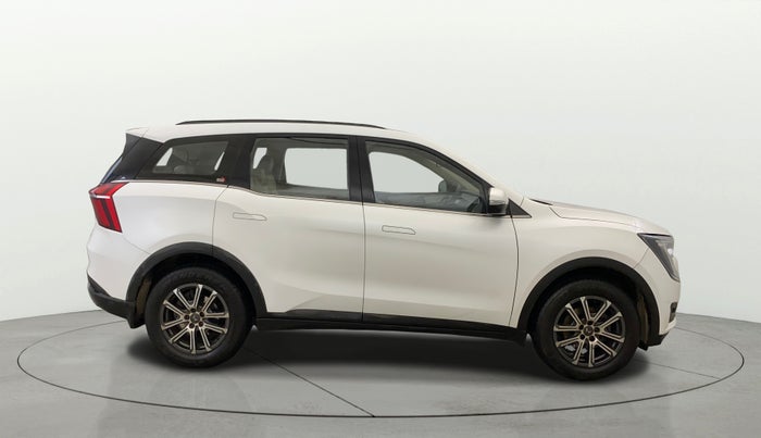 2021 Mahindra XUV700 AX 7 P AT 7 STR, Petrol, Automatic, 60,237 km, Right Side View