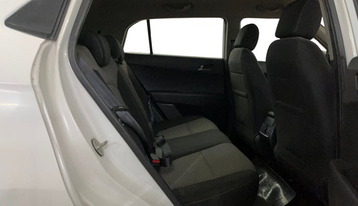 2017 Hyundai Creta SX PLUS AT 1.6 PETROL, Petrol, Automatic, 48,954 km, Right Side Rear Door Cabin