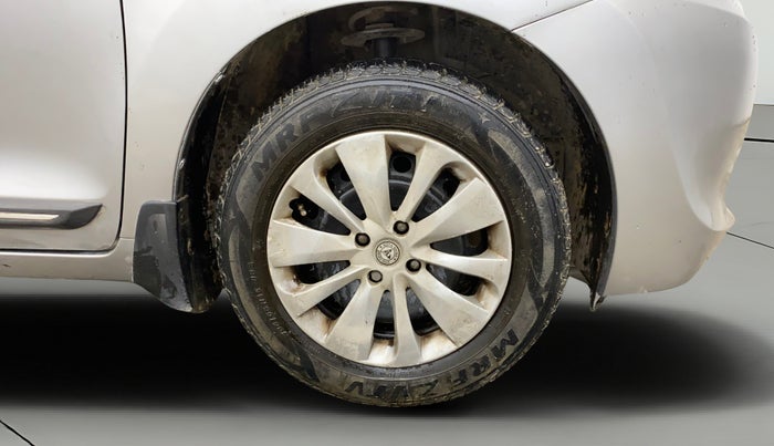 2017 Maruti Baleno DELTA PETROL 1.2, Petrol, Manual, 64,565 km, Right Front Wheel