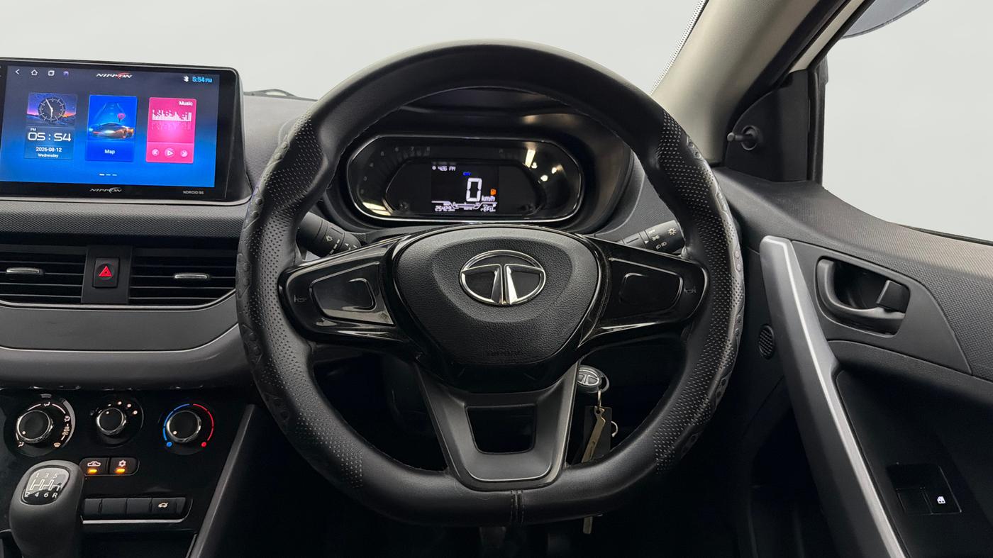 2023 Tata NEXON XE PETROL, Petrol, Manual, 25,429 km, Steering Wheel Close Up