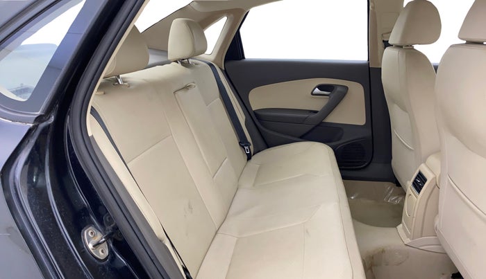 2013 Volkswagen Vento HIGHLINE 1.6 MPI, Petrol, Manual, 18,870 km, Right Side Rear Door Cabin