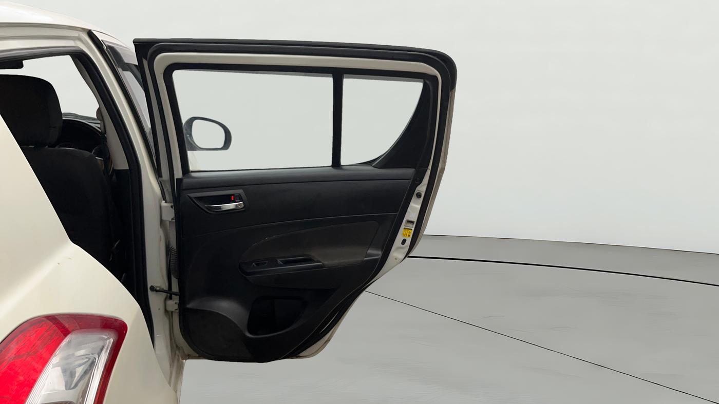 2016 Maruti Swift VXI, Petrol, Manual, 81,294 km, RHS Rear Door