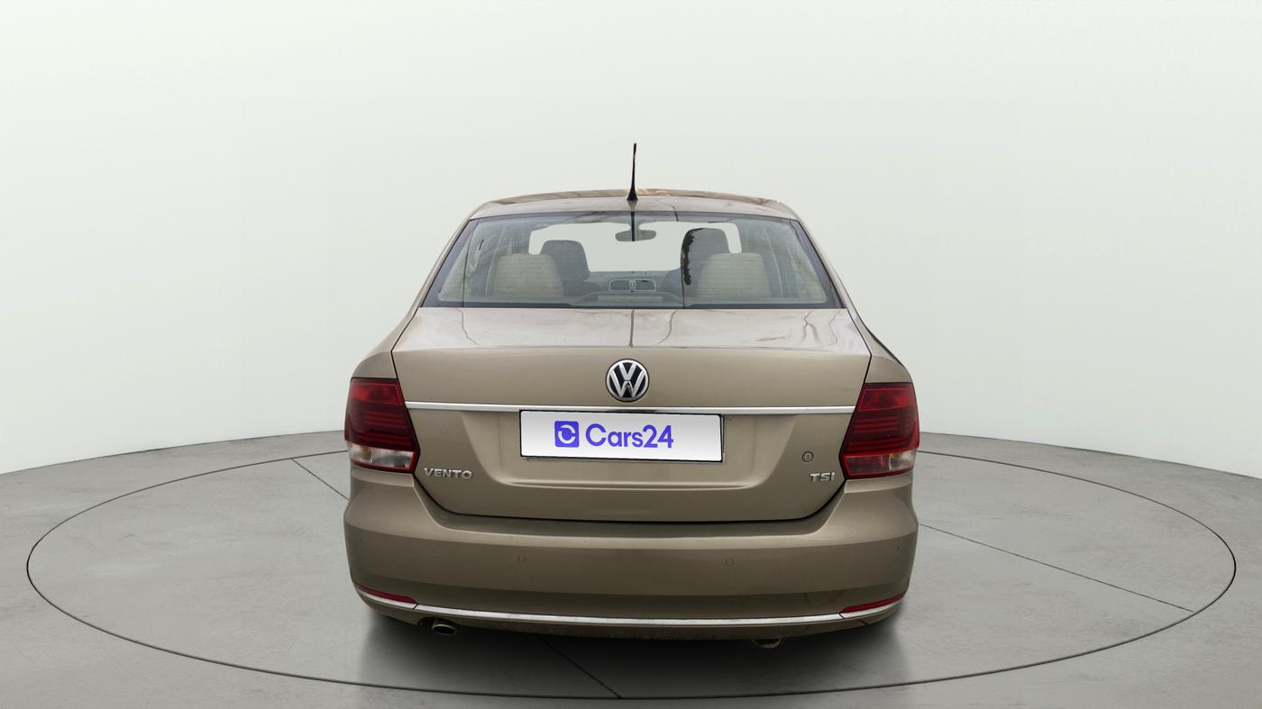 2016 Volkswagen Vento HIGHLINE PETROL AT, Petrol, Automatic, 49,229 km, Back/Rear