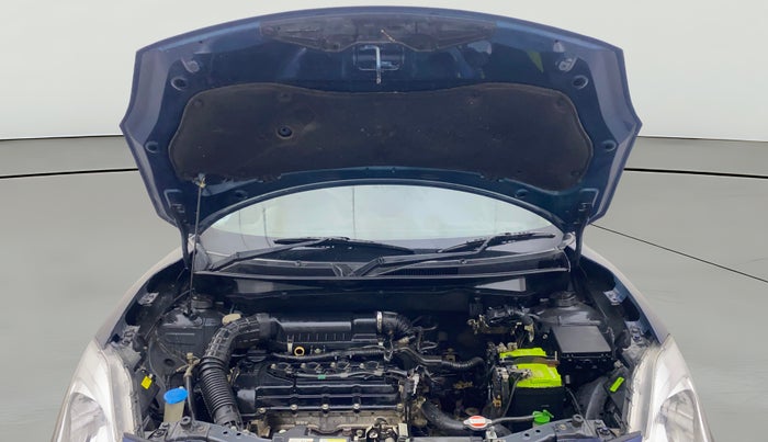 2019 Maruti Swift VXI, Petrol, Manual, 1,06,076 km, Open Bonet