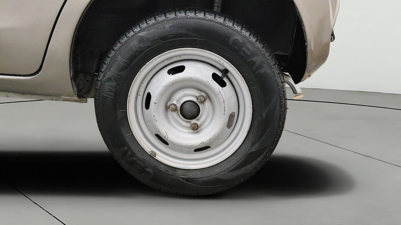2018 Datsun Redi Go A, Petrol, Manual, 53,830 km, Left Rear Wheel